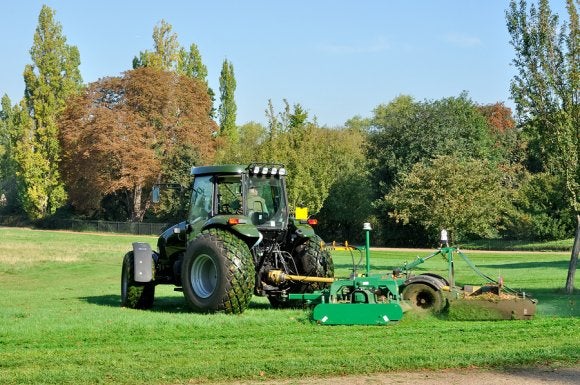 Tractor-Mowing